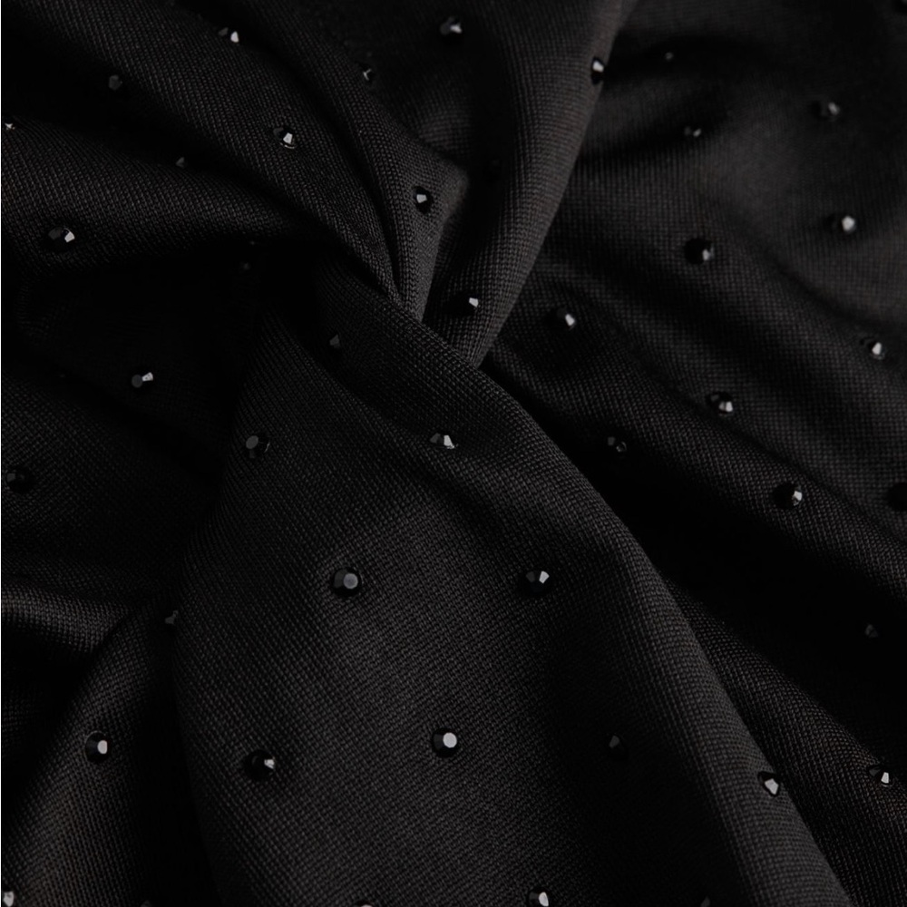 🟥 SALE 🟥

H&M Knot-detail Jersey Dress
Size M - Picture 3 of 3